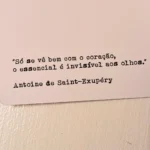 Caderno Estrela da Entrelinhas, sem pauta, com arte exclusiva de artista brasileiro